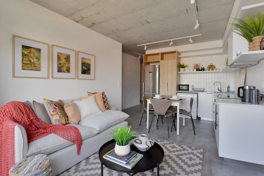 2 Bedroom Property for Sale in Sea Point Western Cape